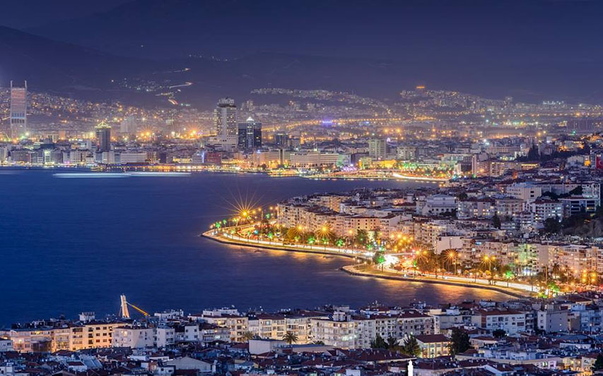 Izmir Travel Guide 2025: Top Hotels, Activities, and Transfers