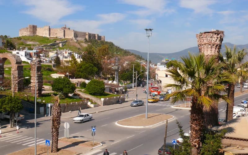 Schnell und Bequem nach Selçuk: Ihr Reise-Guide von Izmir und Bodrum 2025 